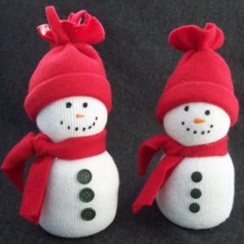 sock snowmen