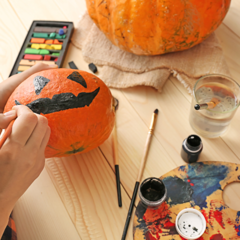 paint pumpkin