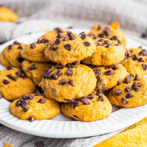 pumpkin chocolate chip cookies